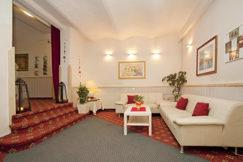 Hotel Gretl Krumpendorf Dış mekan fotoğraf